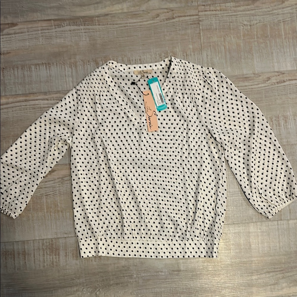 Cream Ribbed Blouse with 3/4 Puff Sleeves